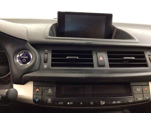 Used 2014 Lexus CT 200h FWD image 24
