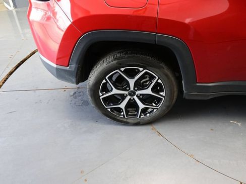 Used 2025 Jeep Compass Limited AWD/4WD image 22