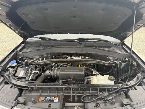 Used 2021 Ford Explorer Limited AWD/4WD image 18