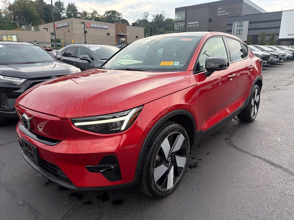 Used 2023 Volvo C40 P8 Recharge Ultimate AWD/4WD image 1