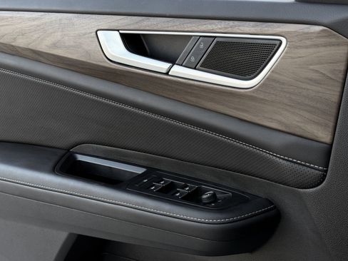 New 2025 Volkswagen Atlas SE image 21