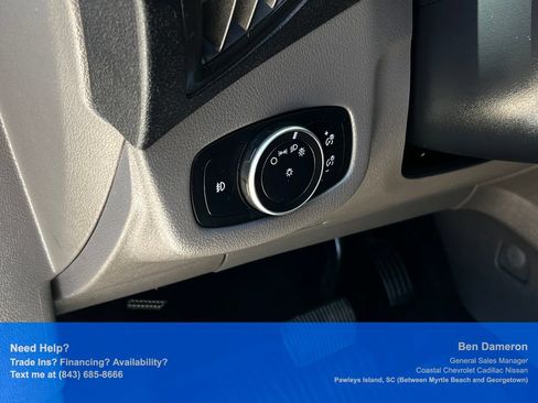 Used 2020 Ford Transit Connect XLT FWD image 9