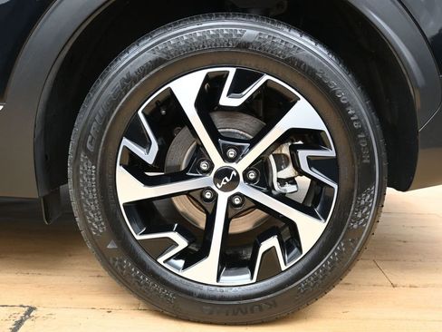 Used 2023 Kia Sportage EX AWD/4WD image 12