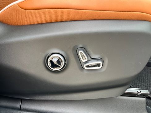 New 2026 Chrysler Pacifica Pinnacle image 31