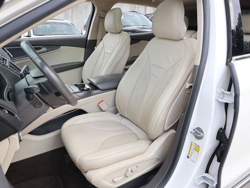 Used 2019 Lincoln Nautilus Select FWD image 14
