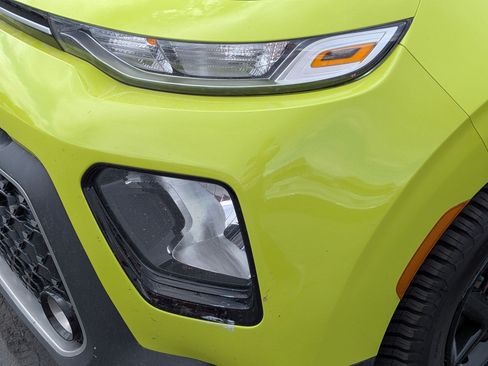 Used 2020 Kia Soul LX FWD image 12