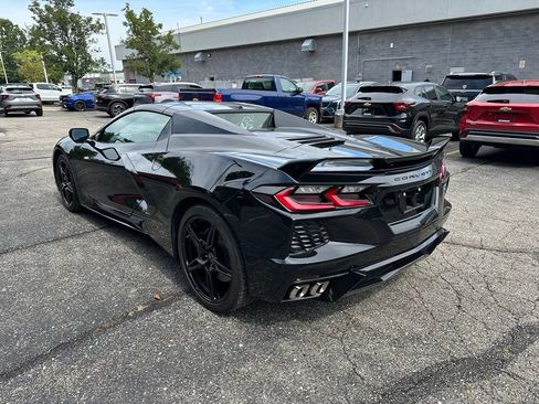 Used 2024 Chevrolet Corvette Stingray Convertible w/ Z51 Performance Package RWD image 3