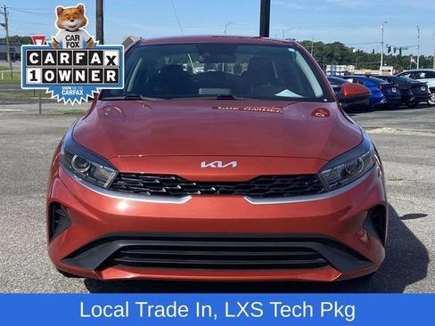 Used 2023 Kia Forte LXS w/ LXS Technology Package FWD image 6