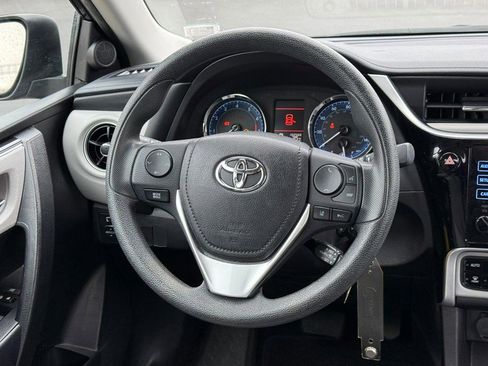 Used 2017 Toyota Corolla LE image 14