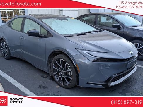 Used 2024 Toyota Prius Prime Premium image 1
