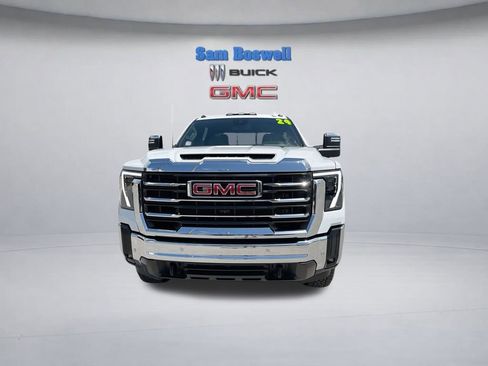 Certified 2024 GMC Sierra 2500 SLT w/ SLT Premium Package AWD/4WD image 4