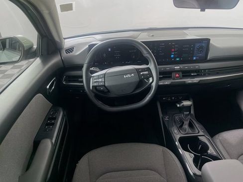 Used 2025 Kia K4 EX FWD image 21