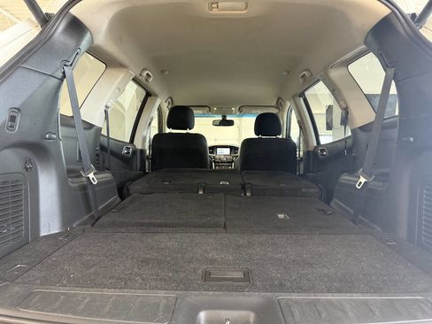 Used 2015 Nissan Pathfinder SL image 27