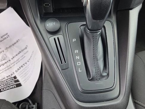 Used 2018 Ford Focus SE FWD image 17