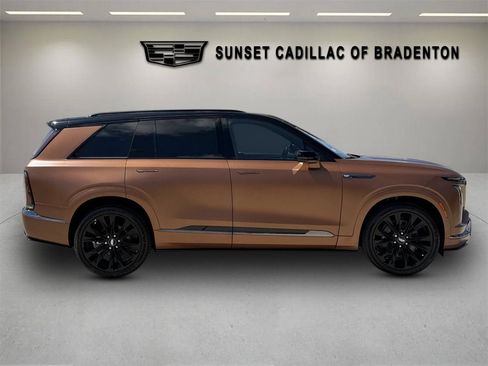 New 2027 Cadillac Vistiq Platinum w/ LPO, Floor Liner Package AWD/4WD image 2