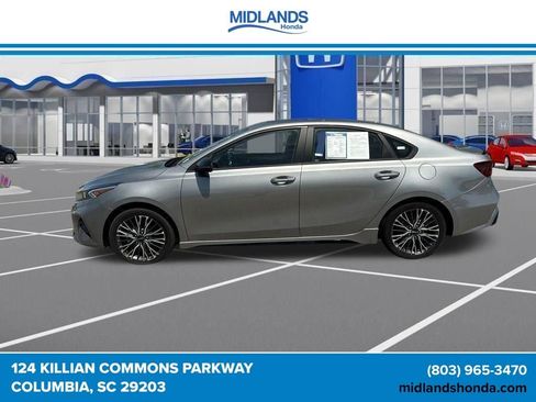 Used 2024 Kia Forte GT-Line w/ GT-Line Premium Package FWD image 7
