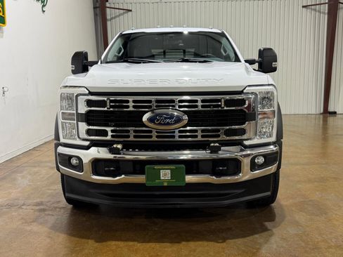 Used 2023 Ford F450 XL image 2