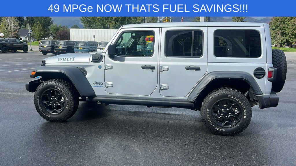Used 2023 Jeep Wrangler Unlimited w/ Sun & Screen Package AWD/4WD image 6