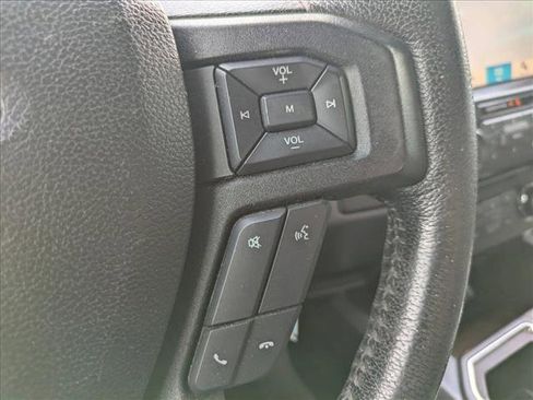 Used 2016 Ford F150 XLT w/ Equipment Group 302A Luxury AWD/4WD image 14