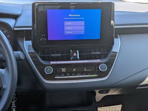 Used 2025 Toyota Corolla LE image 18