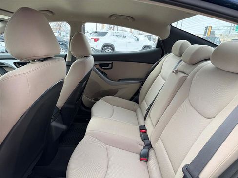 Used 2015 Hyundai Elantra SE w/ Option Group 02 image 19