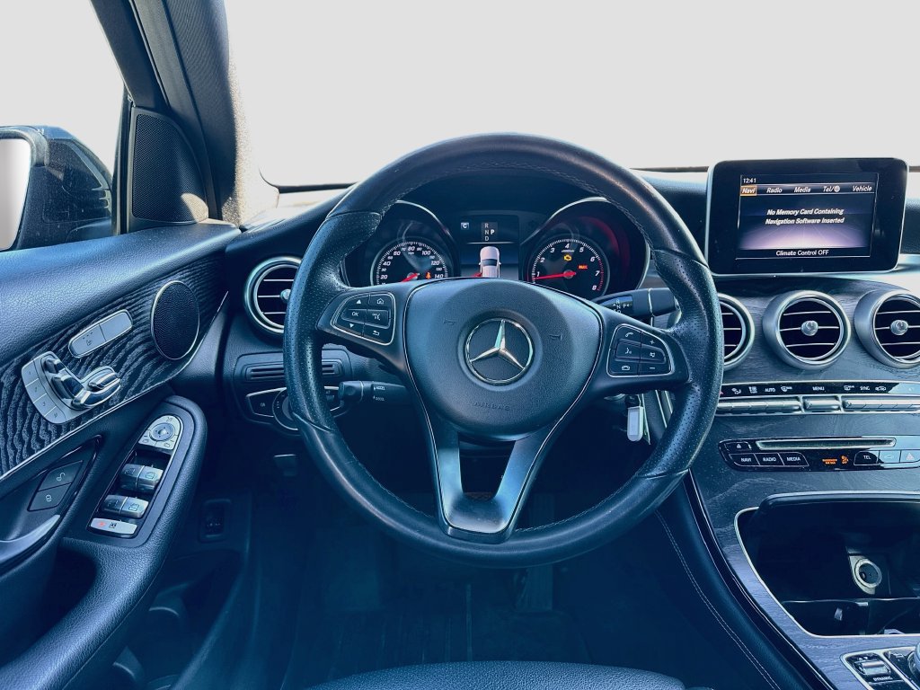 Used 2018 Mercedes-Benz GLC 300 4MATIC image 22