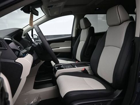 New 2026 Honda Odyssey Elite image 18