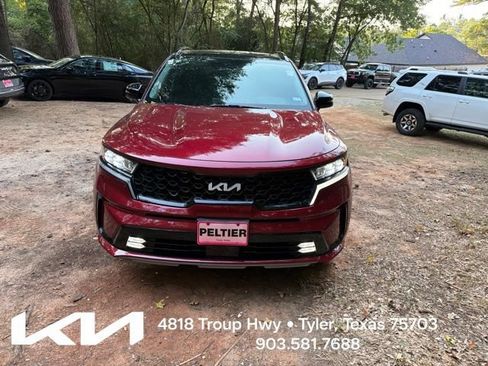 Certified 2023 Kia Sorento SX AWD/4WD image 2