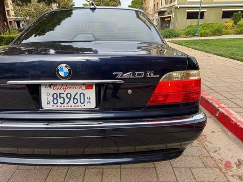 Used 2001 BMW 740iL RWD image 22