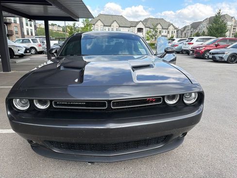 Used 2018 Dodge Challenger R/T RWD image 2