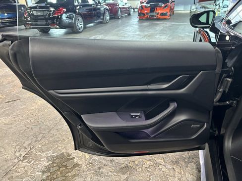 Used 2024 Porsche Taycan 4 Cross Turismo image 15