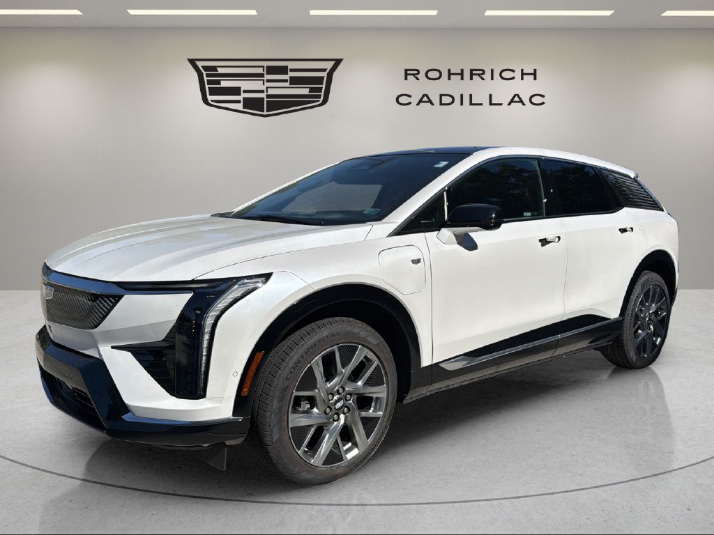 Certified 2025 Cadillac Optiq Luxury 2 w/ LPO, Floor Liner Package AWD/4WD 360° Tour