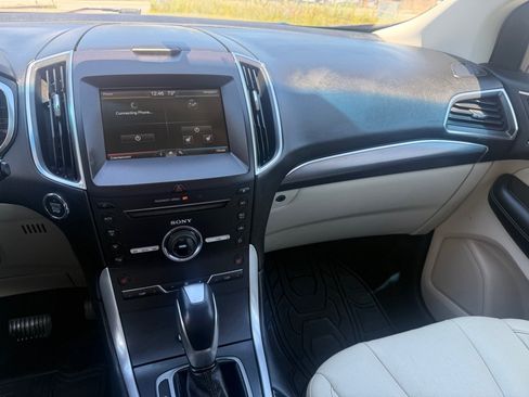 Used 2015 Ford Edge Titanium w/ Technology Package AWD/4WD image 14
