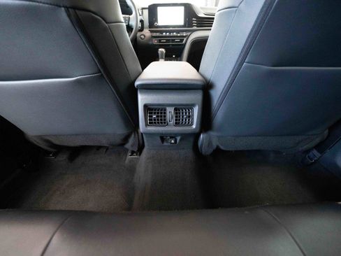 Used 2025 Toyota Camry SE FWD image 22