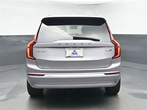 New 2026 Volvo XC90 B6 Plus w/ Protection Package Premier image 7