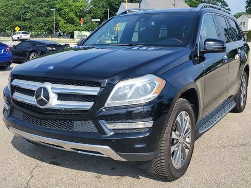 Used 2015 Mercedes-Benz GL 450 4MATIC image 22