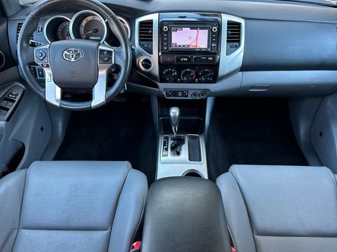 Used 2014 Toyota Tacoma 4x4 Double Cab w/ Limited Package image 13