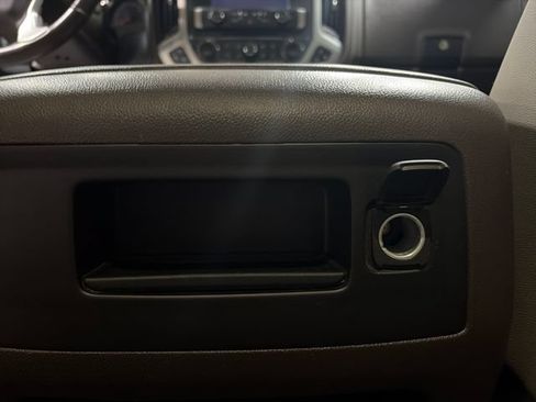 Used 2018 GMC Sierra 1500 SLT AWD/4WD image 44