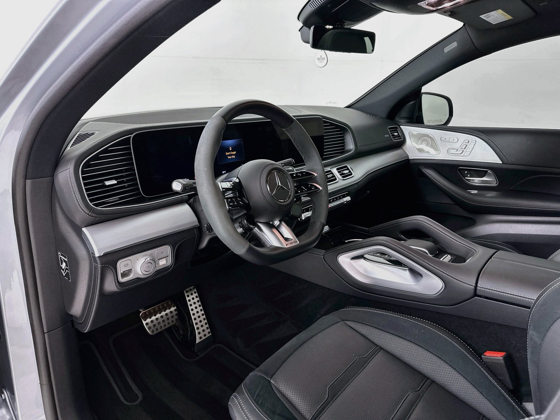 Certified 2026 Mercedes-Benz GLE 53 AMG 4MATIC Coupe image 10