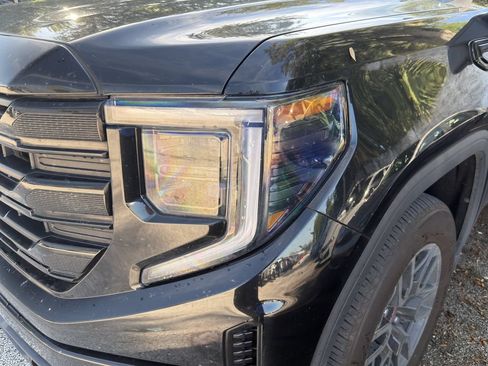 Used 2023 GMC Sierra 1500 Elevation AWD/4WD image 7