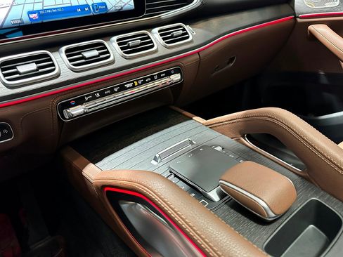 Certified 2026 Mercedes-Benz GLE 350 Exclusive 4MATIC AMG Line image 25