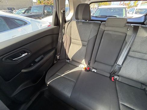 Used 2025 Nissan Rogue SV image 41