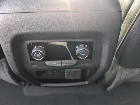 New 2026 Chevrolet Traverse Z71 w/ Driver Confidence Package image 15