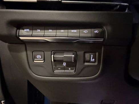 Used 2026 Cadillac Escalade Platinum Sport w/ LPO, ONYX Package AWD/4WD image 25