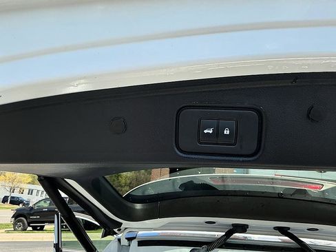 New 2026 Nissan Armada SL image 30