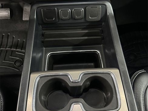 Used 2018 GMC Sierra 2500 Denali w/ Duramax Plus Package image 20