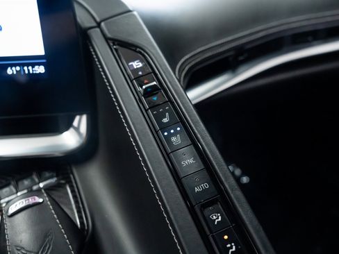 Used 2020 Chevrolet Corvette Stingray Premium Cpe w/ 3LT Preferred Equipment Group image 12