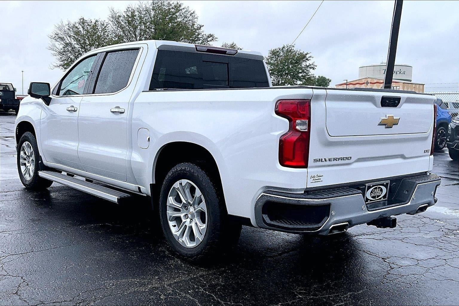 Used 2023 Chevrolet Silverado 1500 LTZ w/ LTZ Premium Package AWD/4WD image 5
