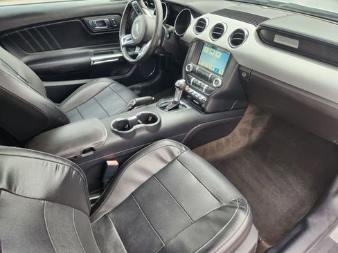 Used 2017 Ford Mustang Premium RWD image 20