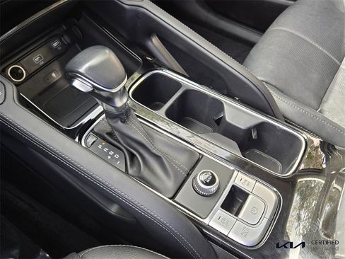 Certified 2022 Kia Telluride EX w/ EX Premium Package image 26